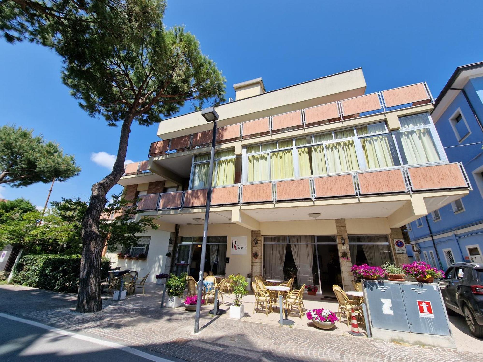 Hotel Rossella Rimini Ngoại thất bức ảnh